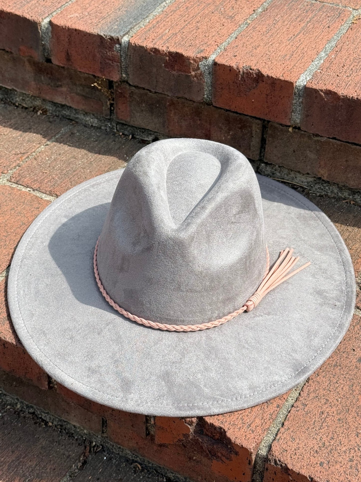 Premium Vegan Suede Fedora Hat - AccessorizmeeWholesale