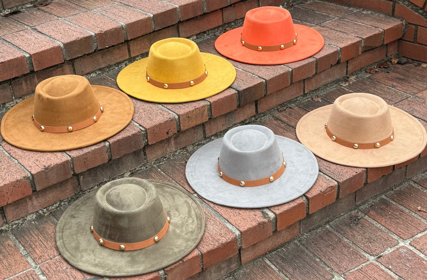 Round Boater Brim Studded Hat - AccessorizmeeWholesale