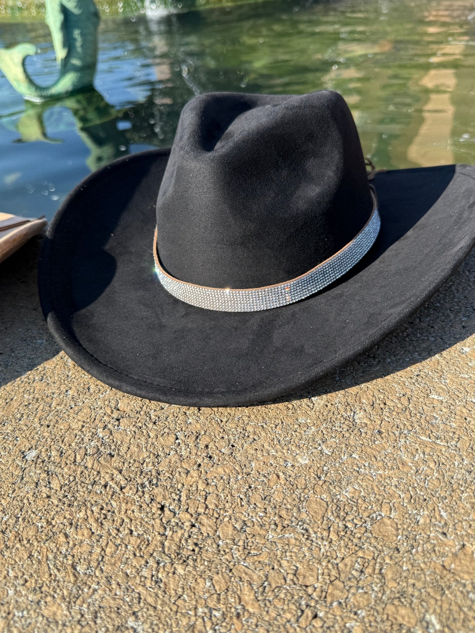 Diamond Suede Cowboy Hat - AccessorizmeeWholesale