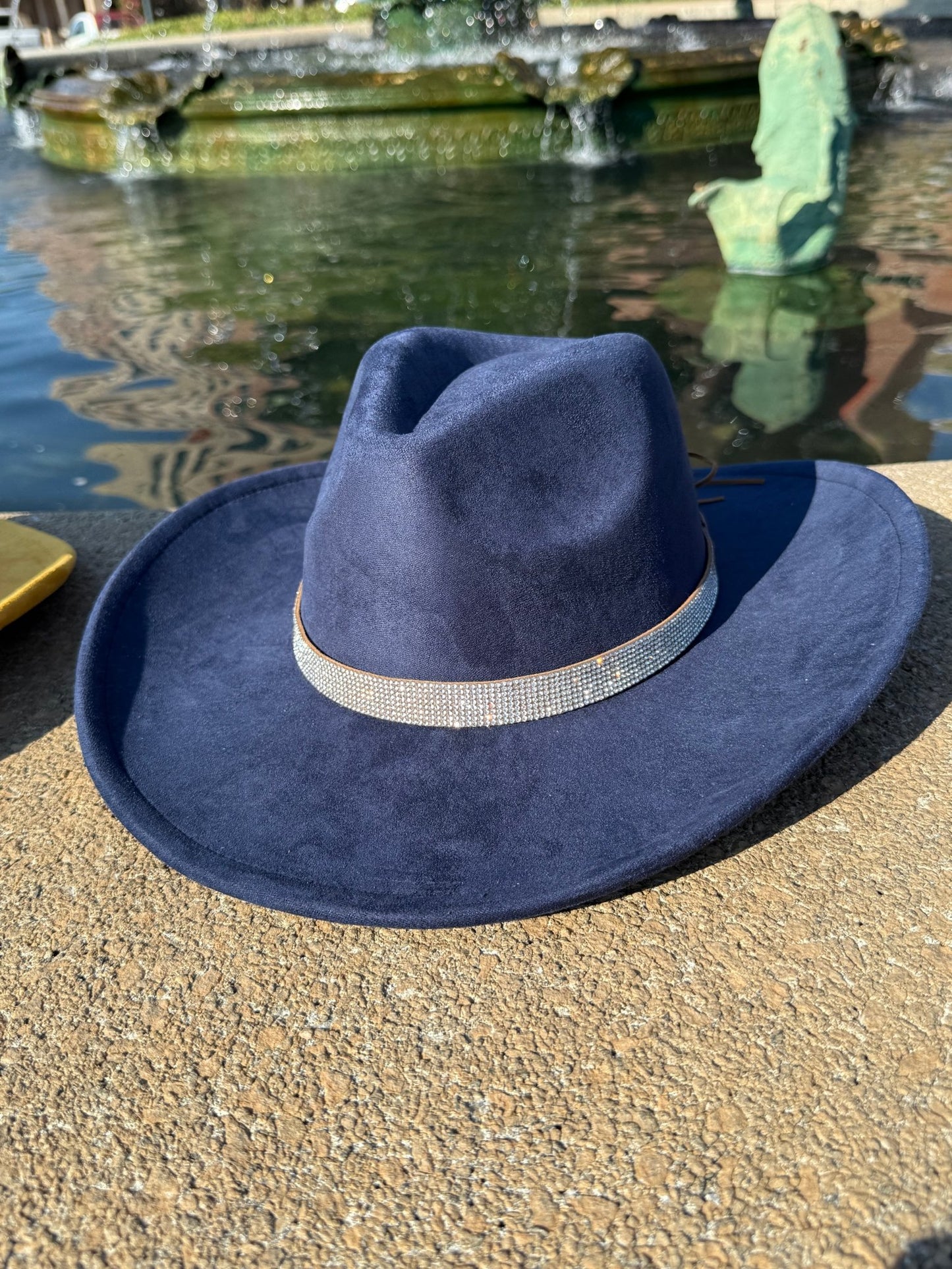Diamond Suede Cowboy Hat - AccessorizmeeWholesale