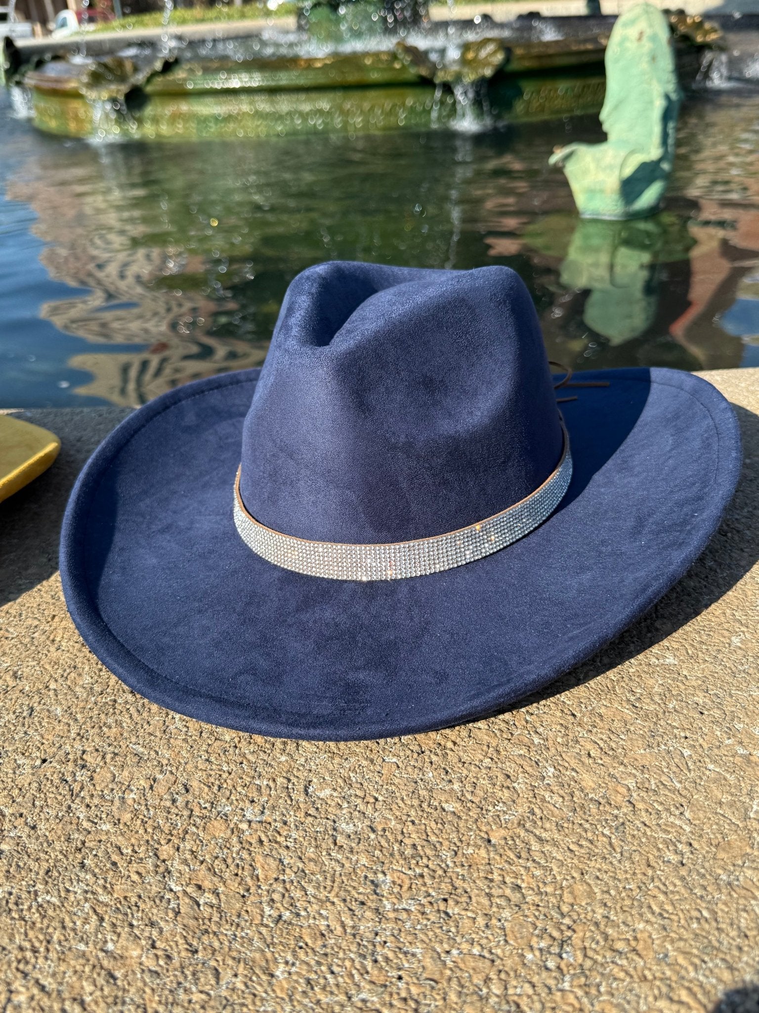 Diamond Suede Cowboy Hat - AccessorizmeeWholesale