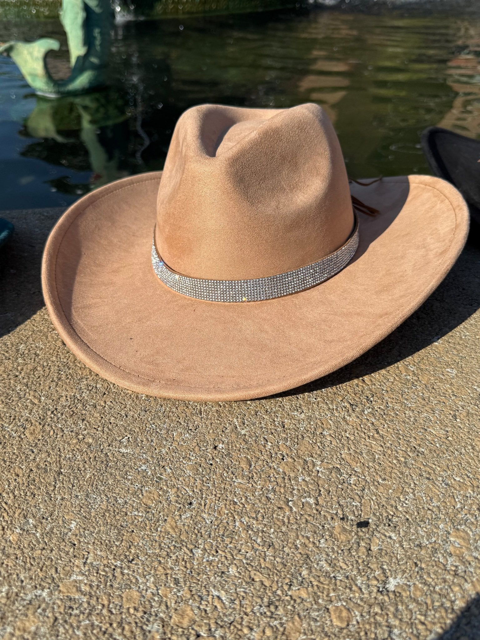 Diamond Suede Cowboy Hat - AccessorizmeeWholesale