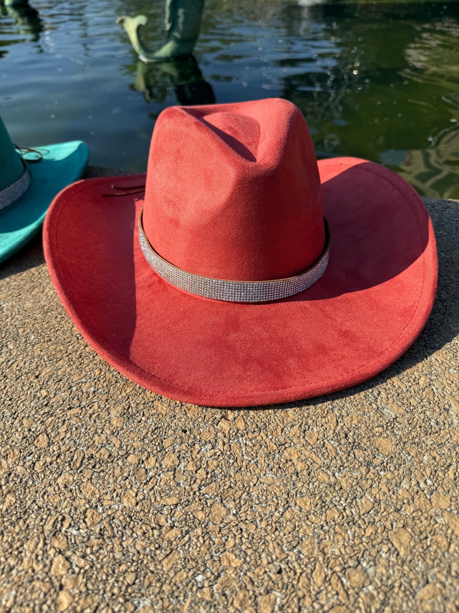 Diamond Suede Cowboy Hat - AccessorizmeeWholesale