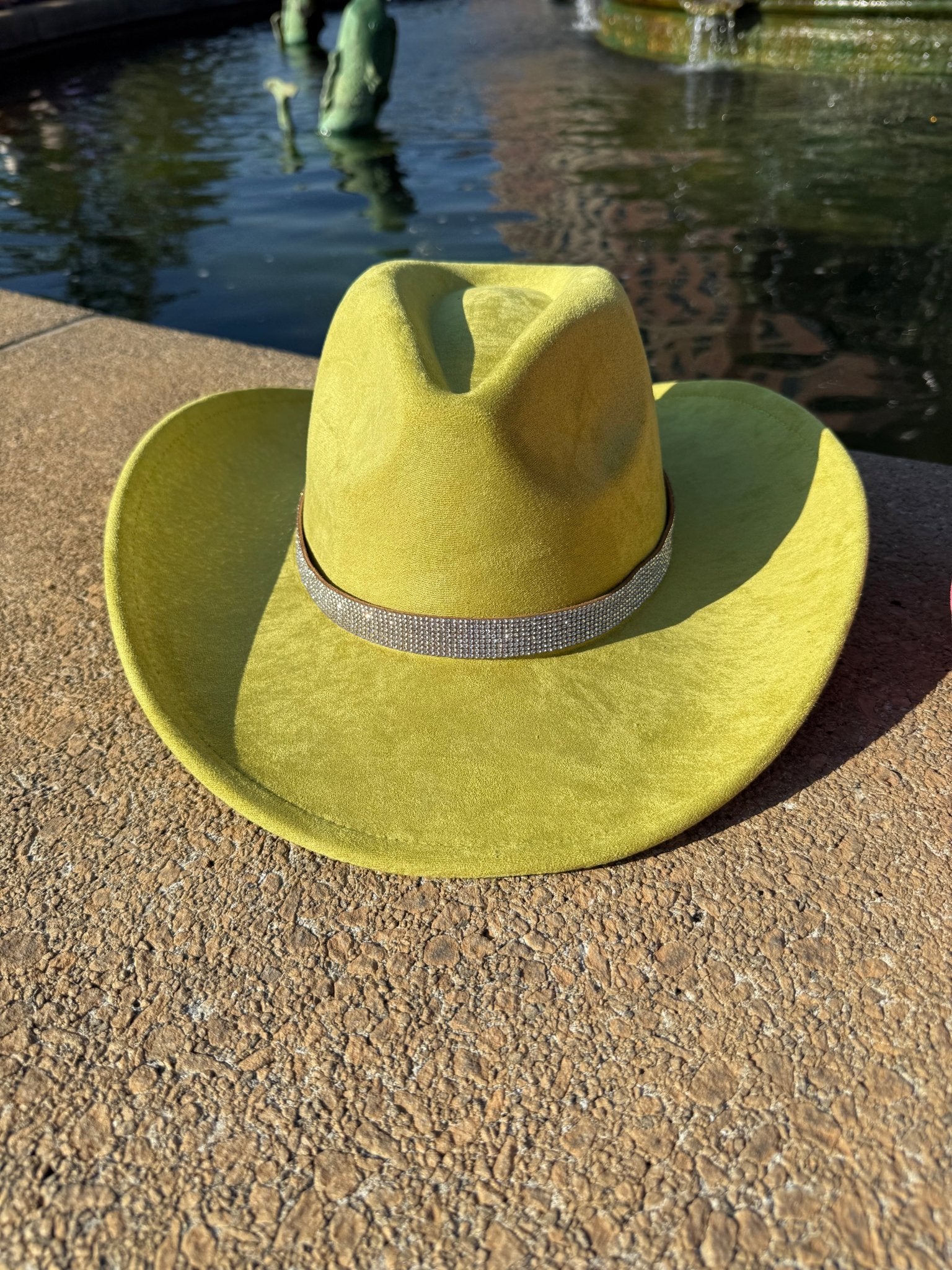 Diamond Suede Cowboy Hat - AccessorizmeeWholesale