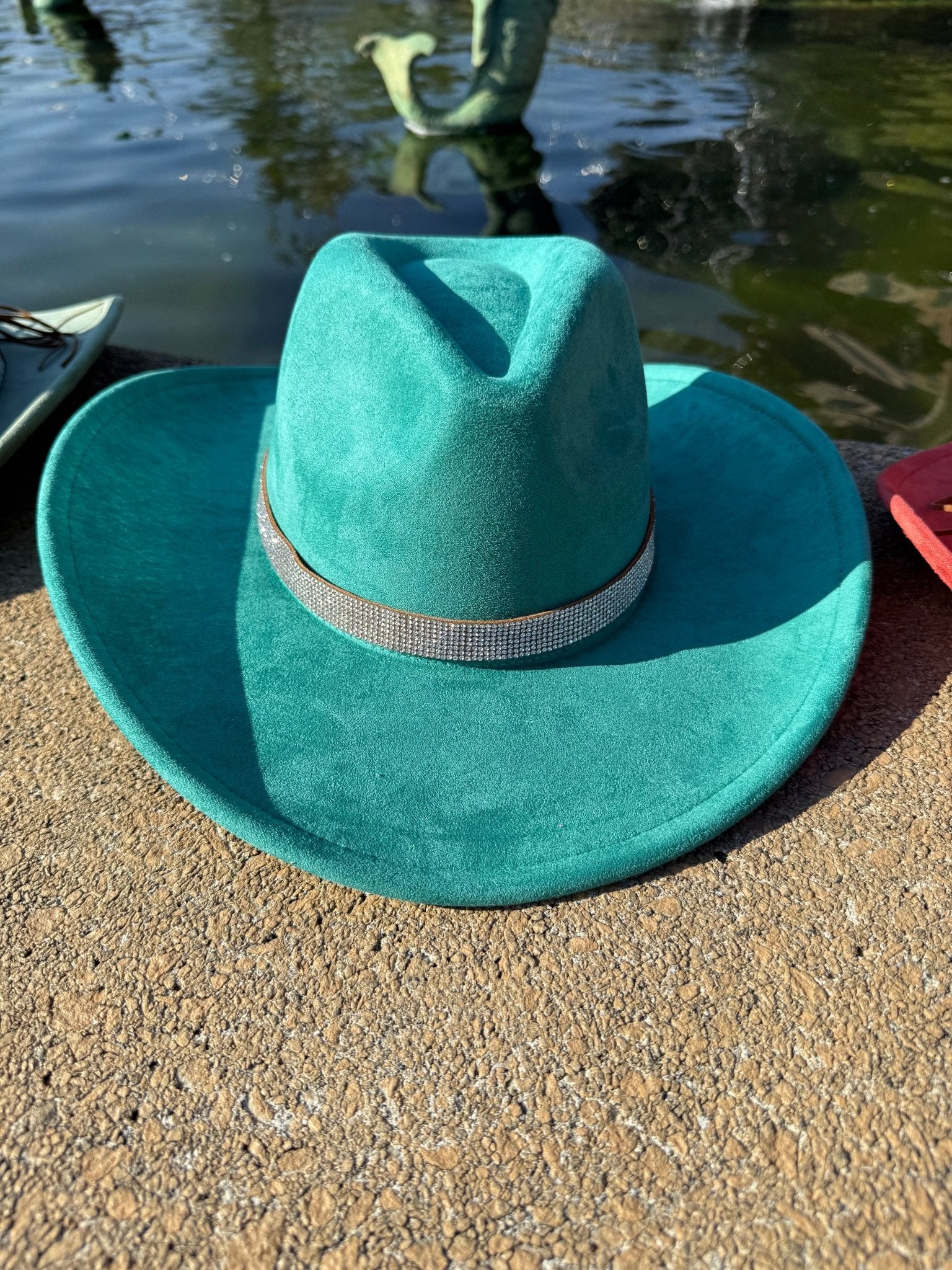 Diamond Suede Cowboy Hat - AccessorizmeeWholesale