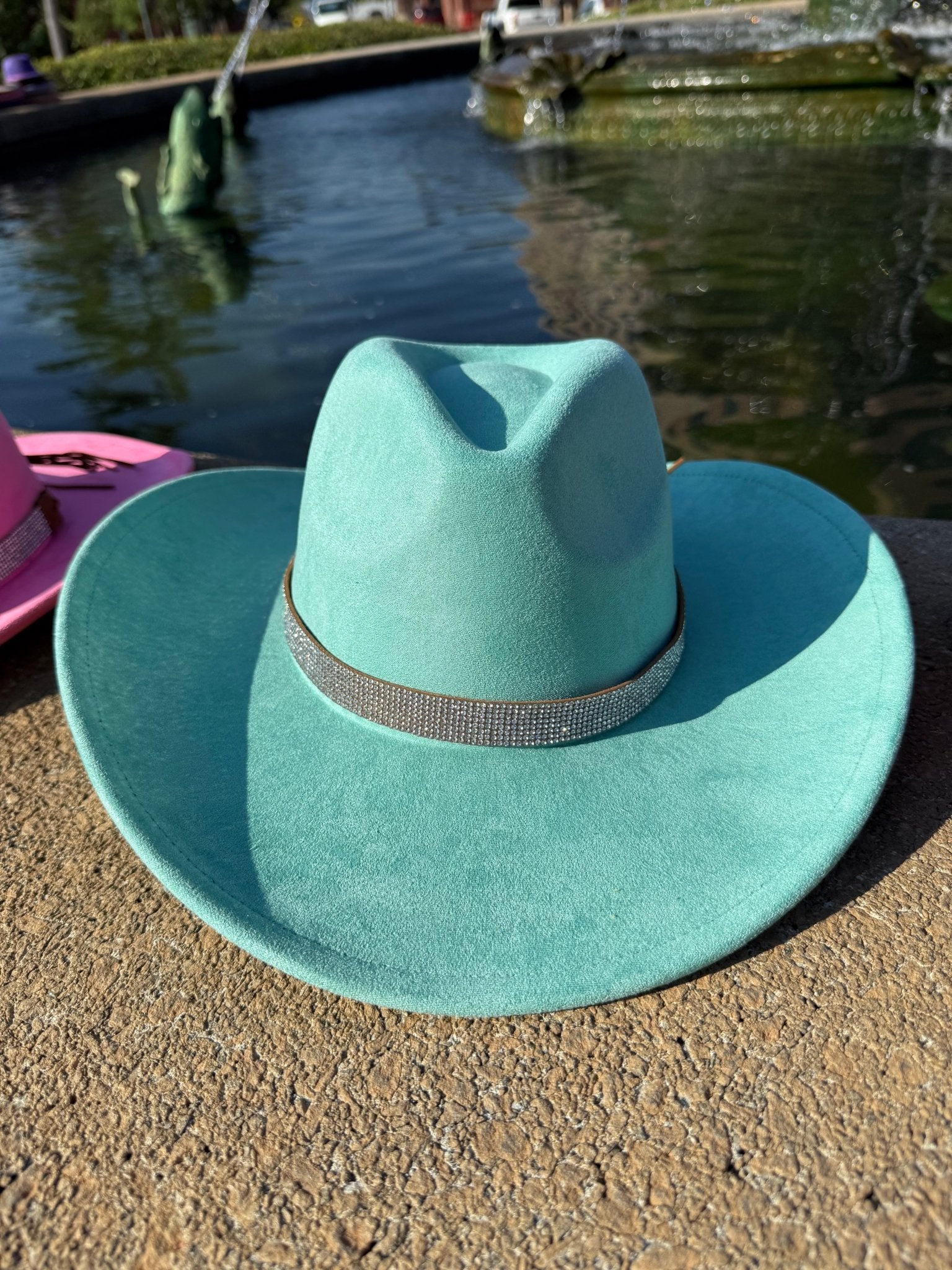 Diamond Suede Cowboy Hat - AccessorizmeeWholesale