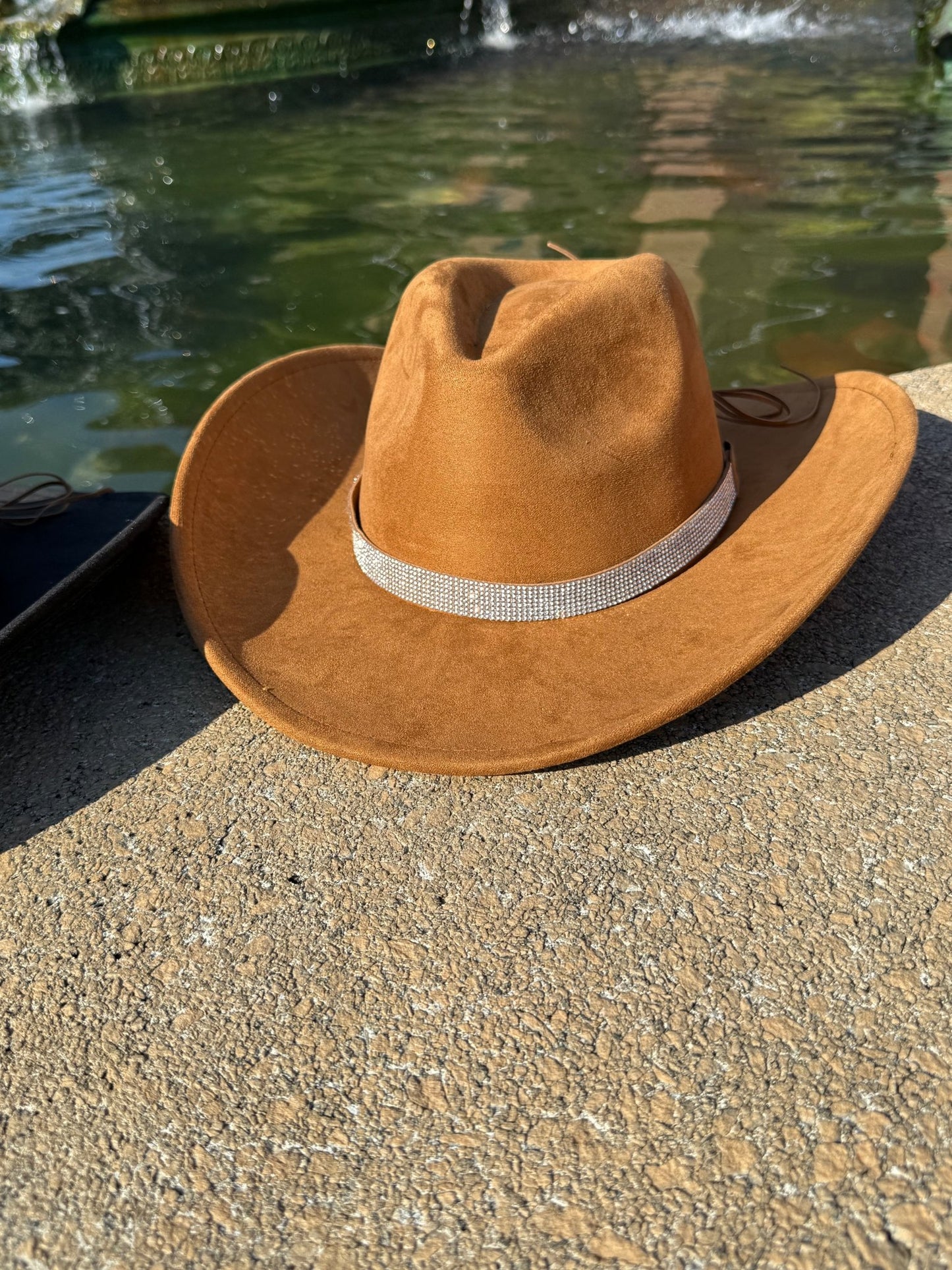 Diamond Suede Cowboy Hat - AccessorizmeeWholesale
