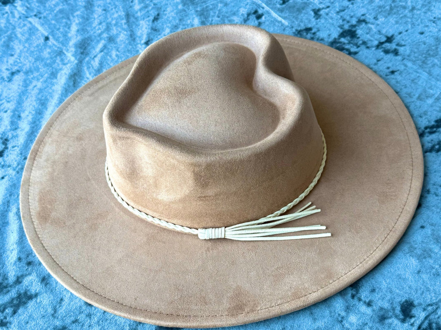 Heart Widebrim Vegan Fedora Hat - AccessorizmeeWholesale