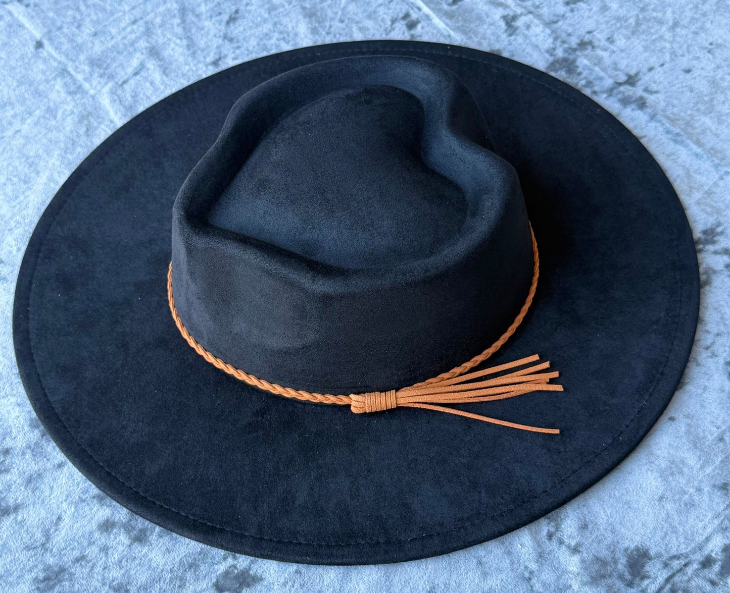 Heart Widebrim Vegan Fedora Hat - AccessorizmeeWholesale