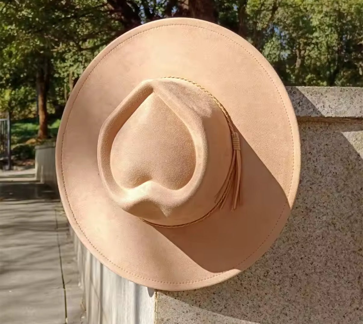 Heart Widebrim Vegan Fedora Hat - AccessorizmeeWholesale
