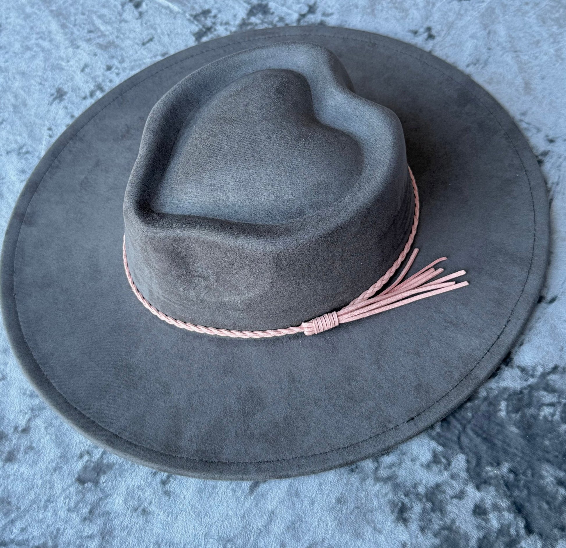 Heart Widebrim Vegan Fedora Hat - AccessorizmeeWholesale