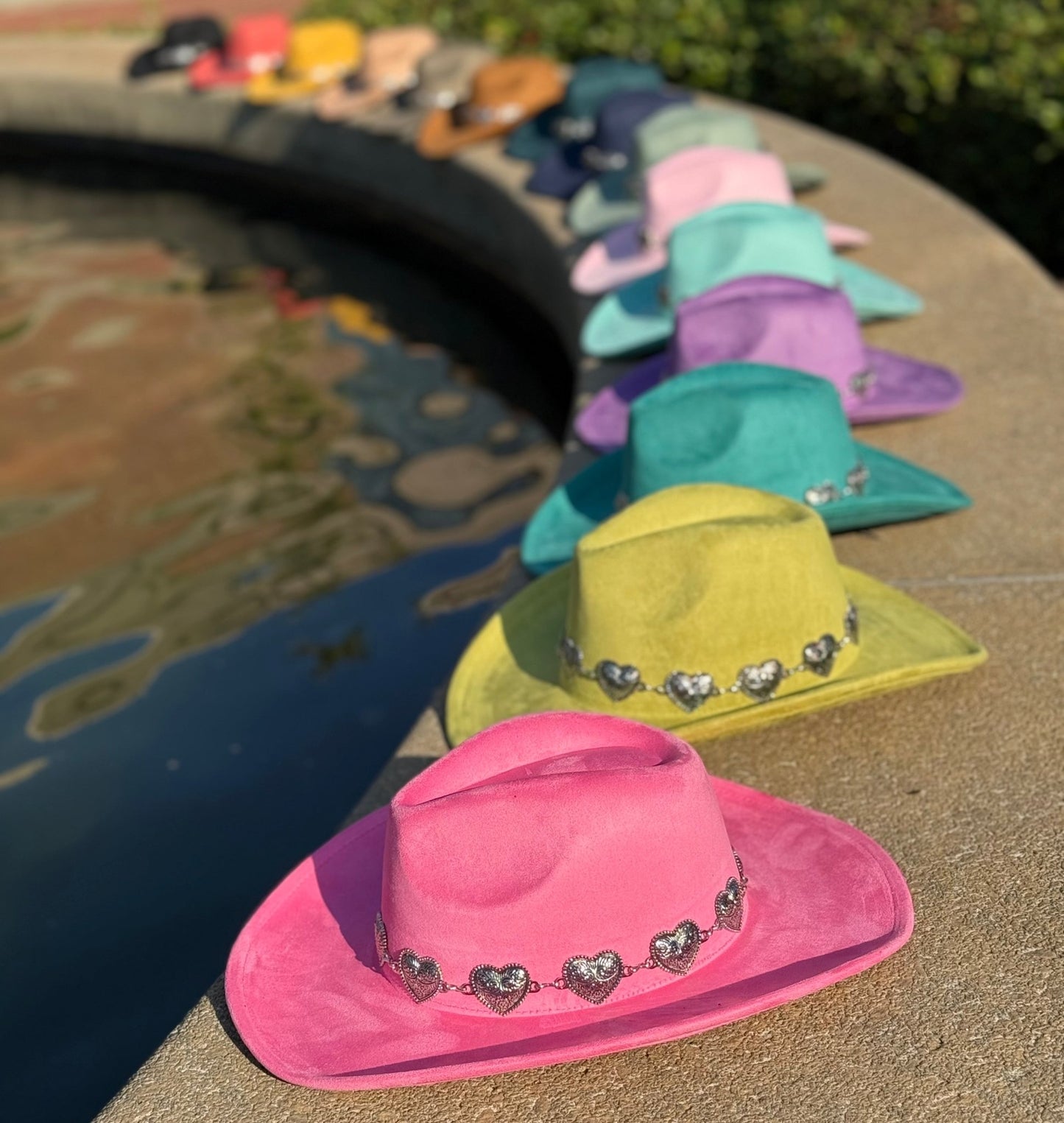 Heartbreaking Suede Cowboy Hat - AccessorizmeeWholesale