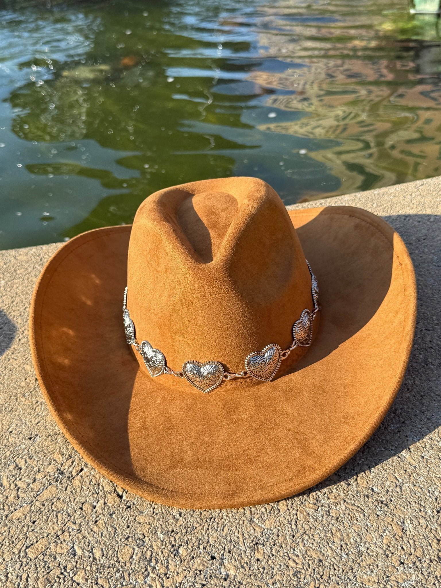 Heartbreaking Suede Cowboy Hat - AccessorizmeeWholesale