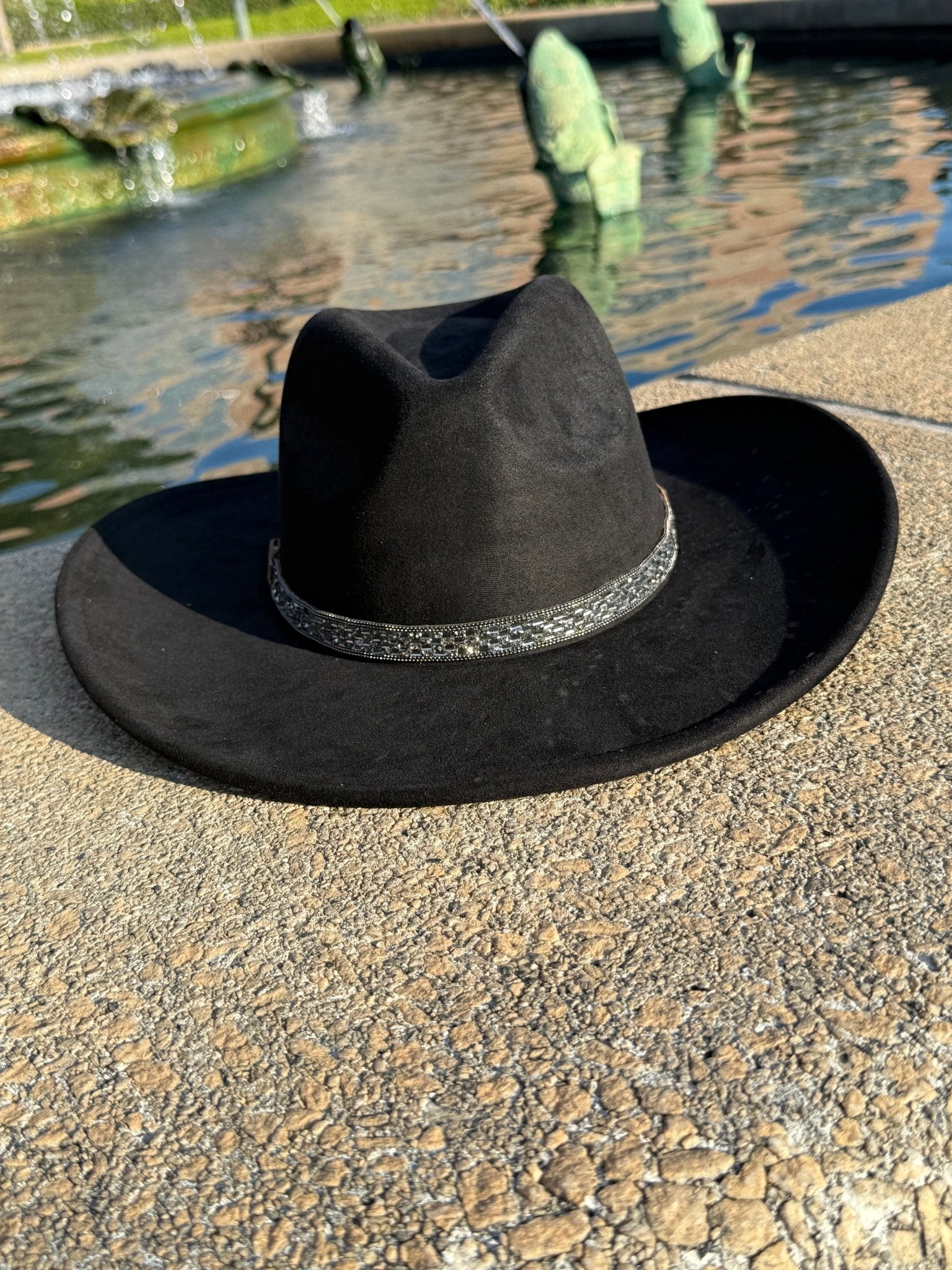 Night Rise Suede Cowboy Hat - AccessorizmeeWholesale