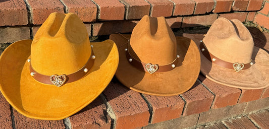 Premium Heart Thud Suede pinched Cowboy Hat - AccessorizmeeWholesale
