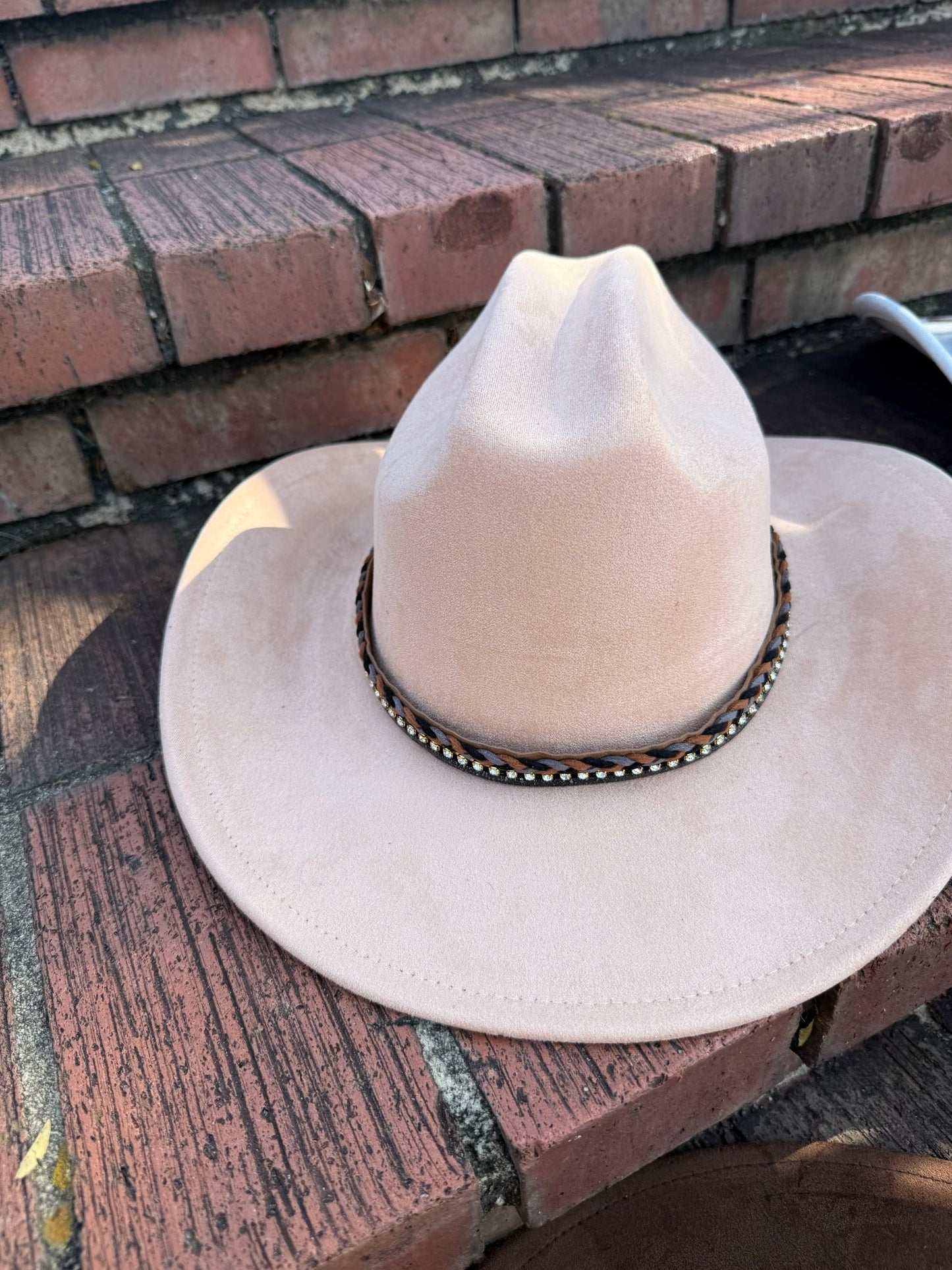 Premium Retro Suede pinched Cowboy Hat - AccessorizmeeWholesale