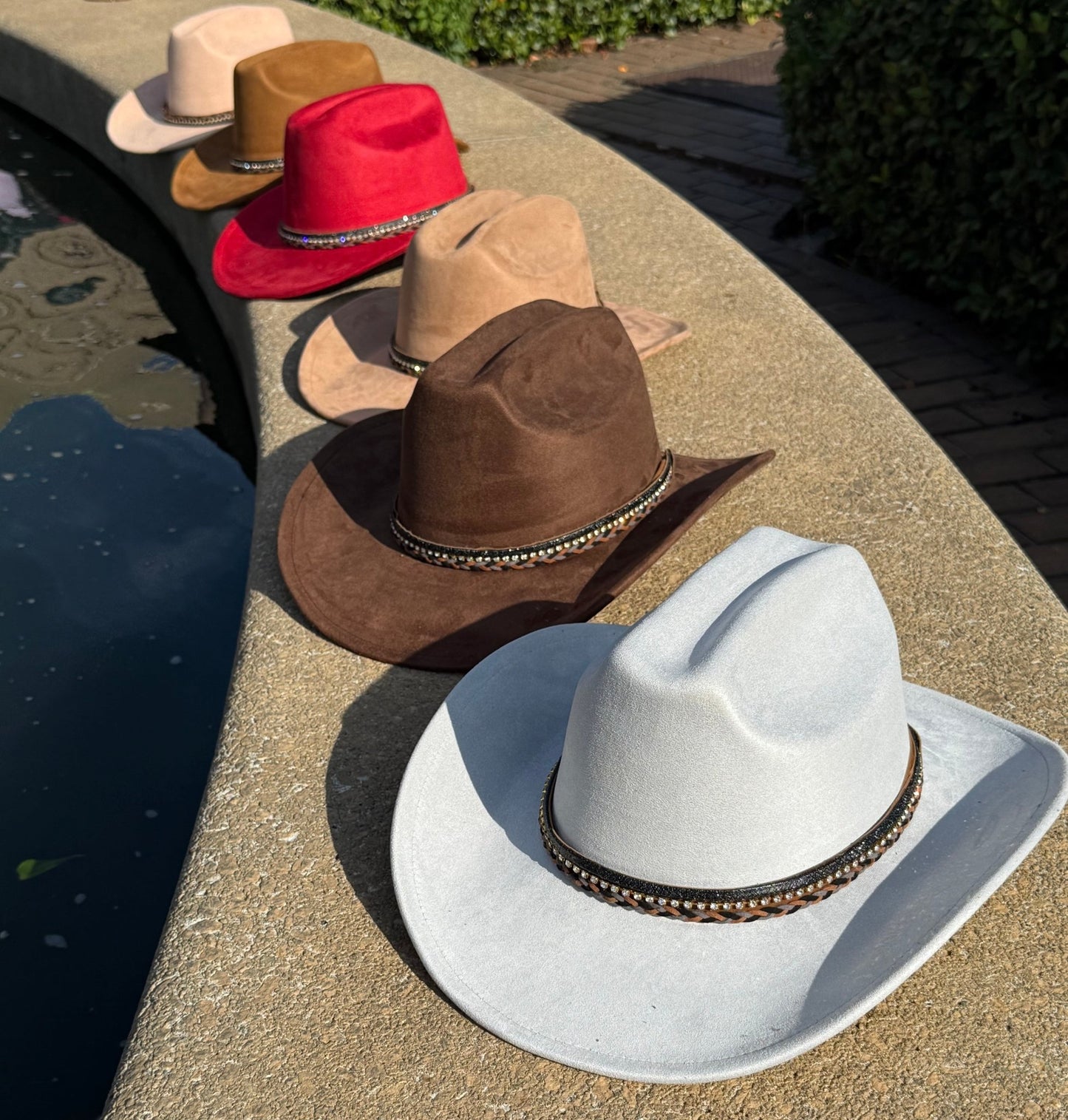 Premium Retro Suede pinched Cowboy Hat - AccessorizmeeWholesale