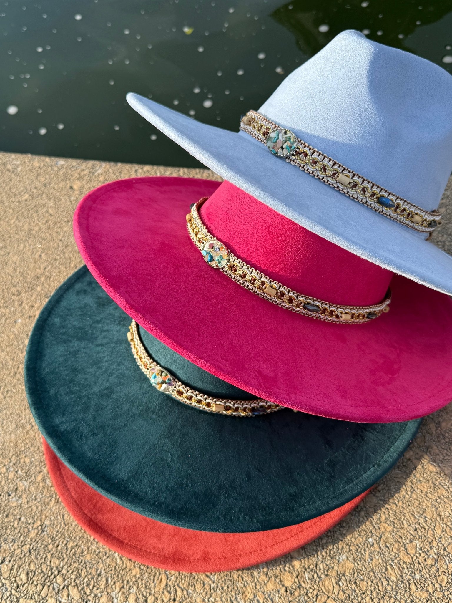 Rock Me Vegan Suede Wide Brim Hat - AccessorizmeeWholesale