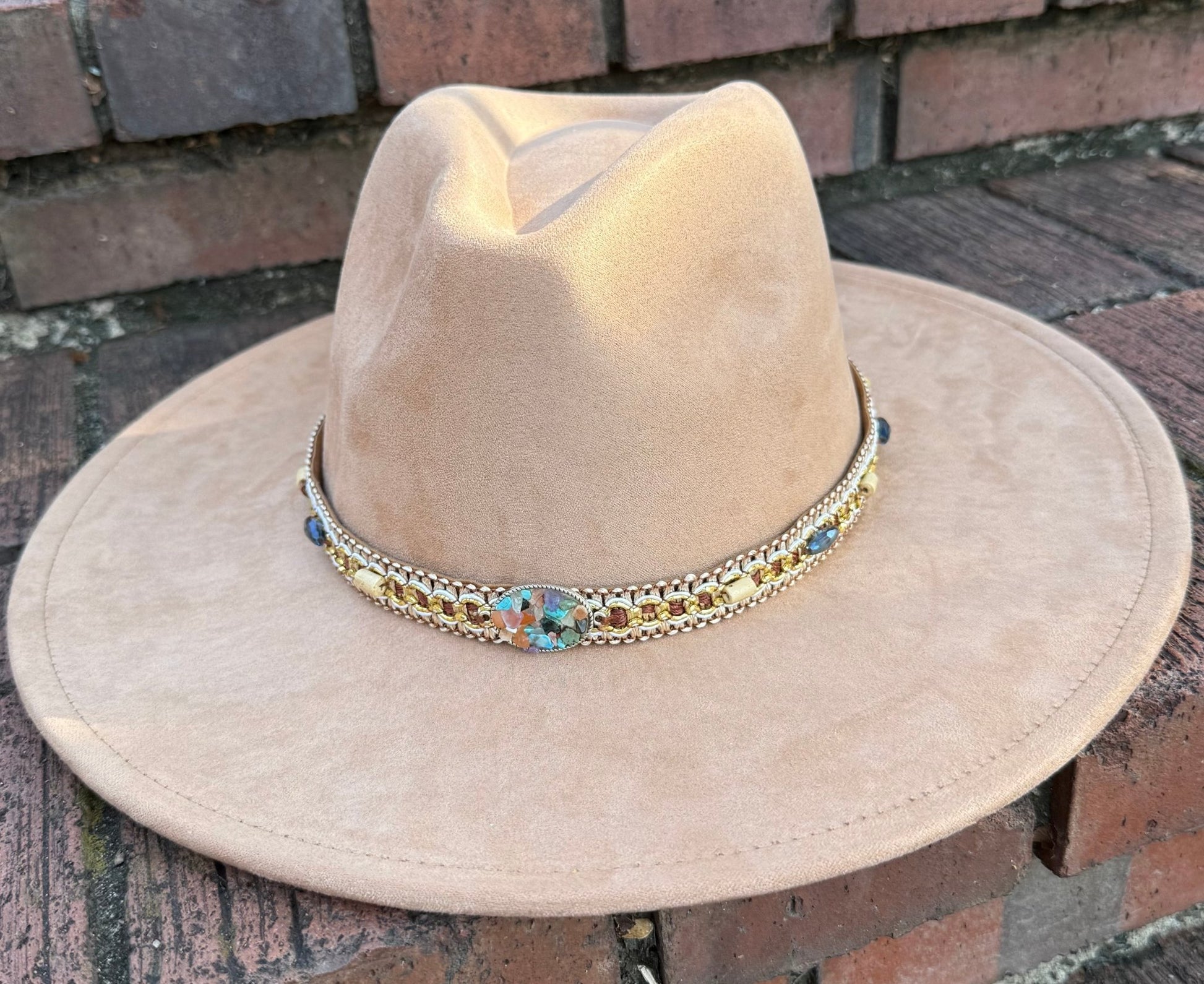 Rock Me Vegan Suede Wide Brim Hat - AccessorizmeeWholesale