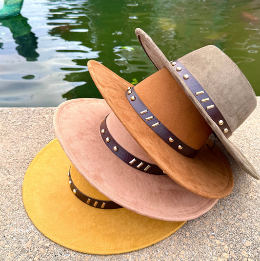 Round Boater Brim Striker Studded Hat - AccessorizmeeWholesale