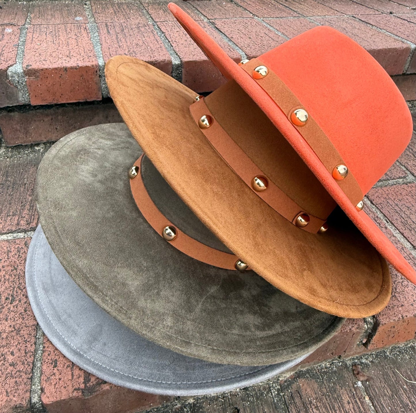 Round Boater Brim Studded Hat - AccessorizmeeWholesale