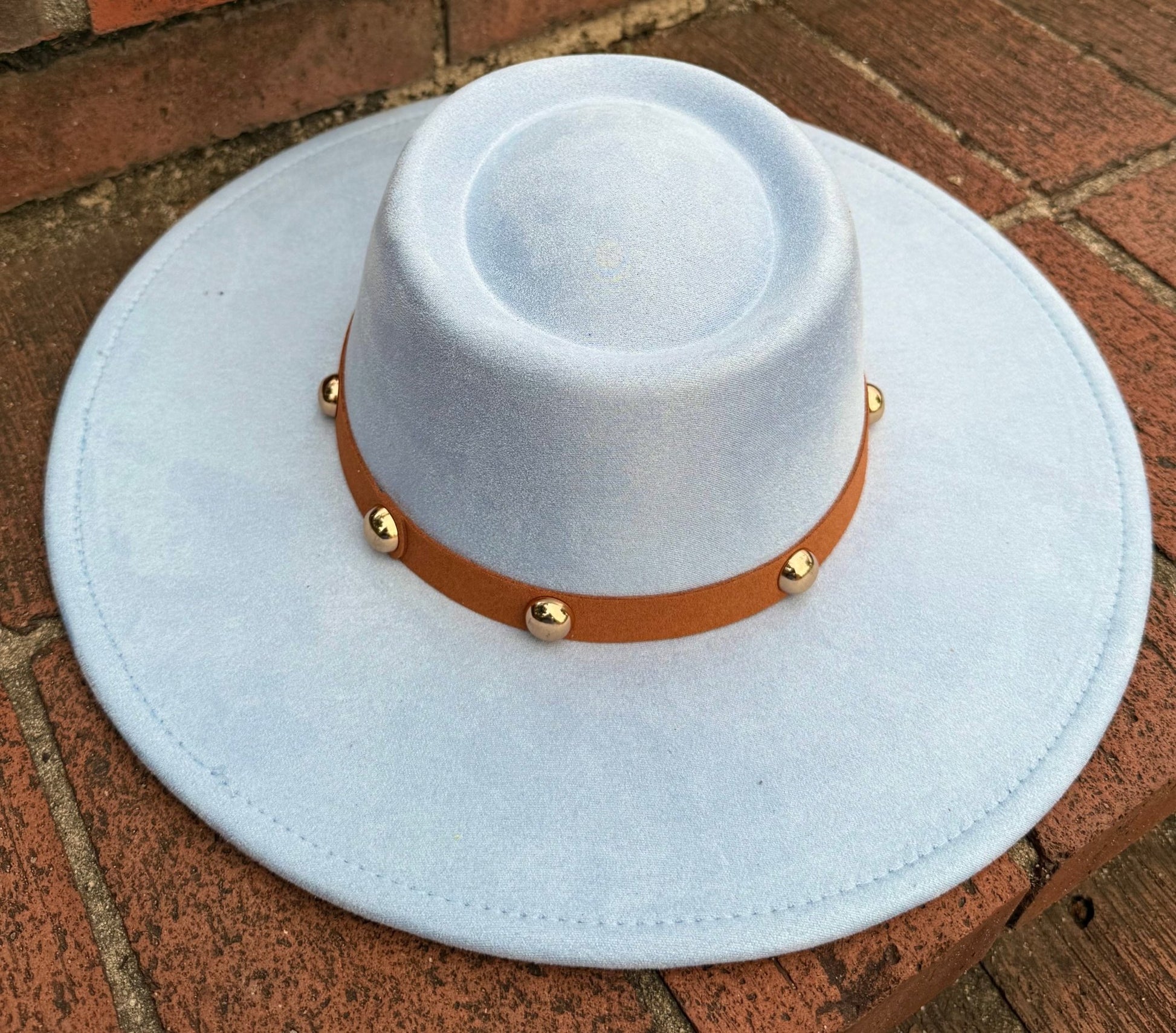 Round Boater Brim Studded Hat - AccessorizmeeWholesale