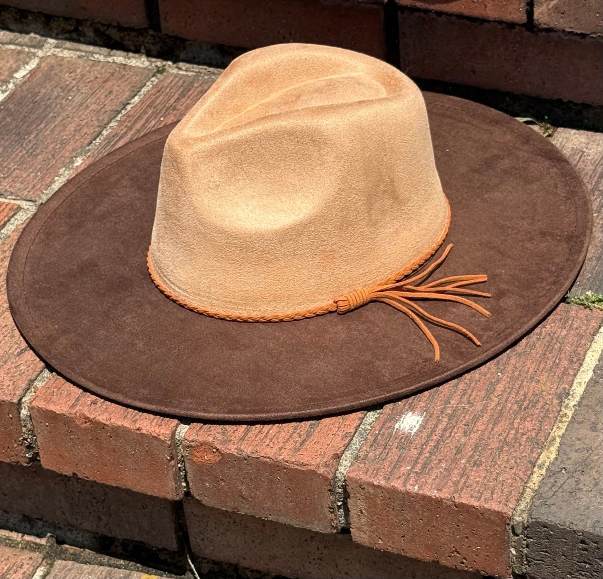 Two Toned Suede Hat Blank, Hat for Burning, Hat Pyrography, Fedora Hat, Wide Brim Hat, Hat for Engraving - AccessorizmeeWholesale