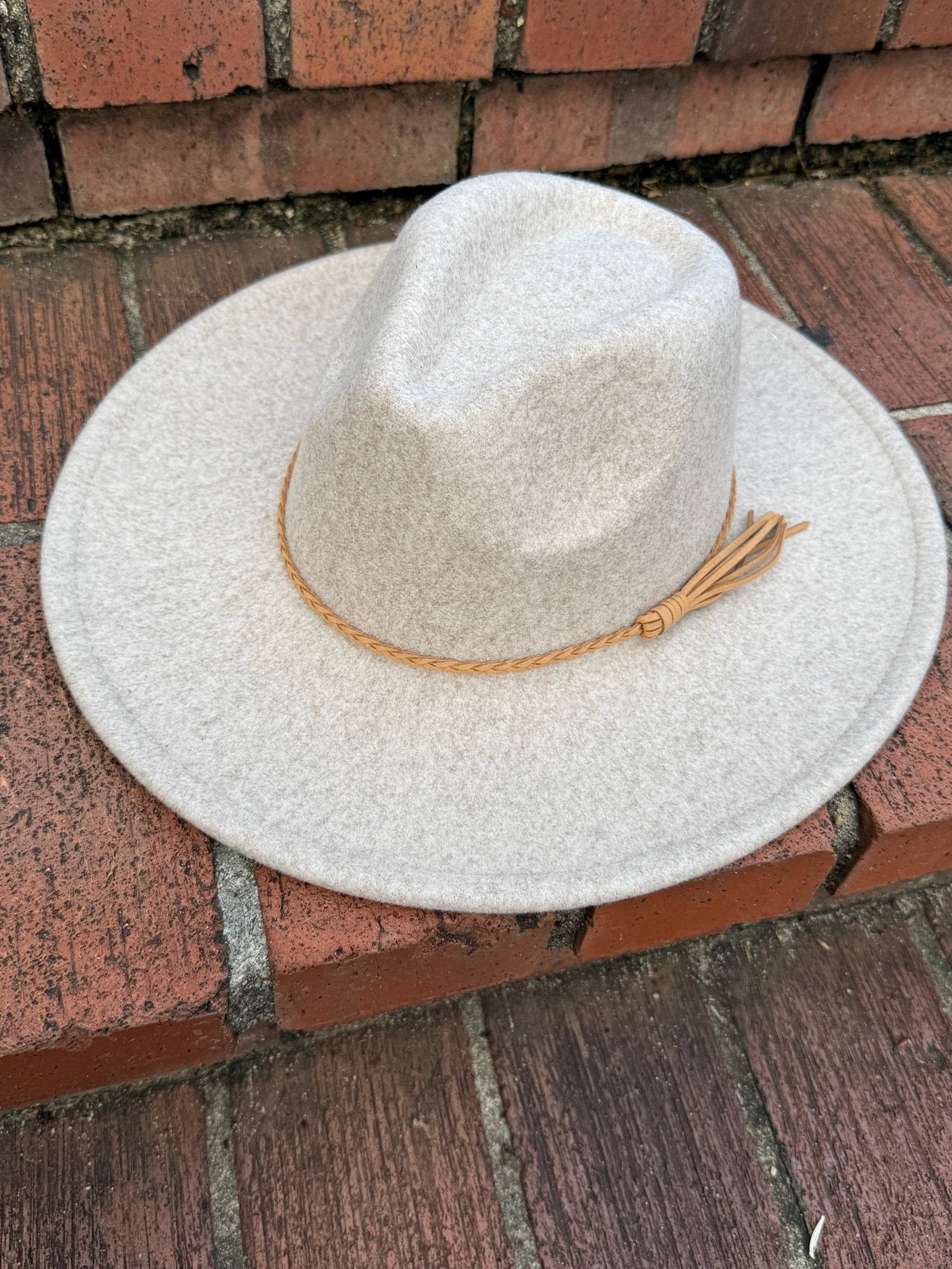Wide Brim Stiff Fedora - AccessorizmeeWholesale